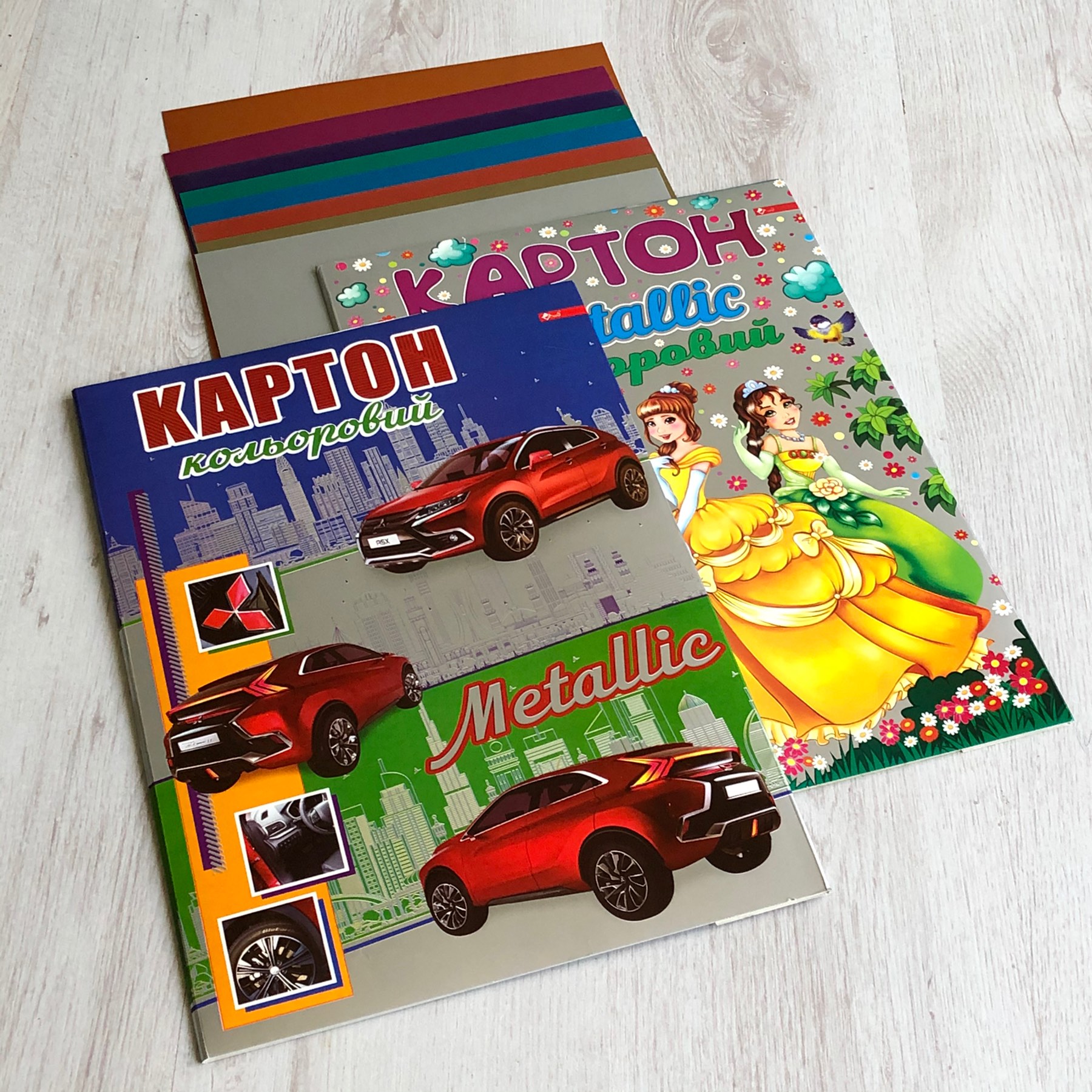 Картон кольоровий целюлозний Картон кольоровий целюлозний